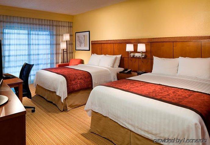 Courtyard Orlando International Drive/Convention Center Hotel Williamsburg Стая снимка